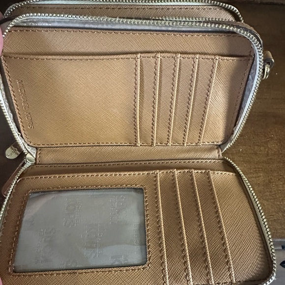 Michael Kors Connie MK Logo Monogram Bag - Picture 6 of 9